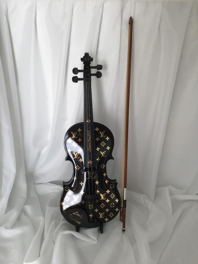 Ydderf - Violon 4/4 Louis Vuitton, Enlèvement ou Envoi, Or, Signé