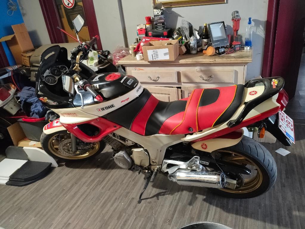 moto, Tourisme, 2 cylindres, Particulier, 850 cm³