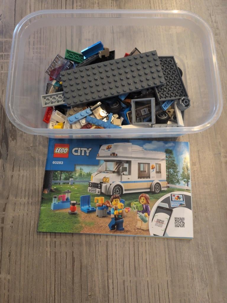 Lego Holiday Camper Van 60283, Lego, Ophalen of Verzenden, Zo goed als nieuw, Compleet