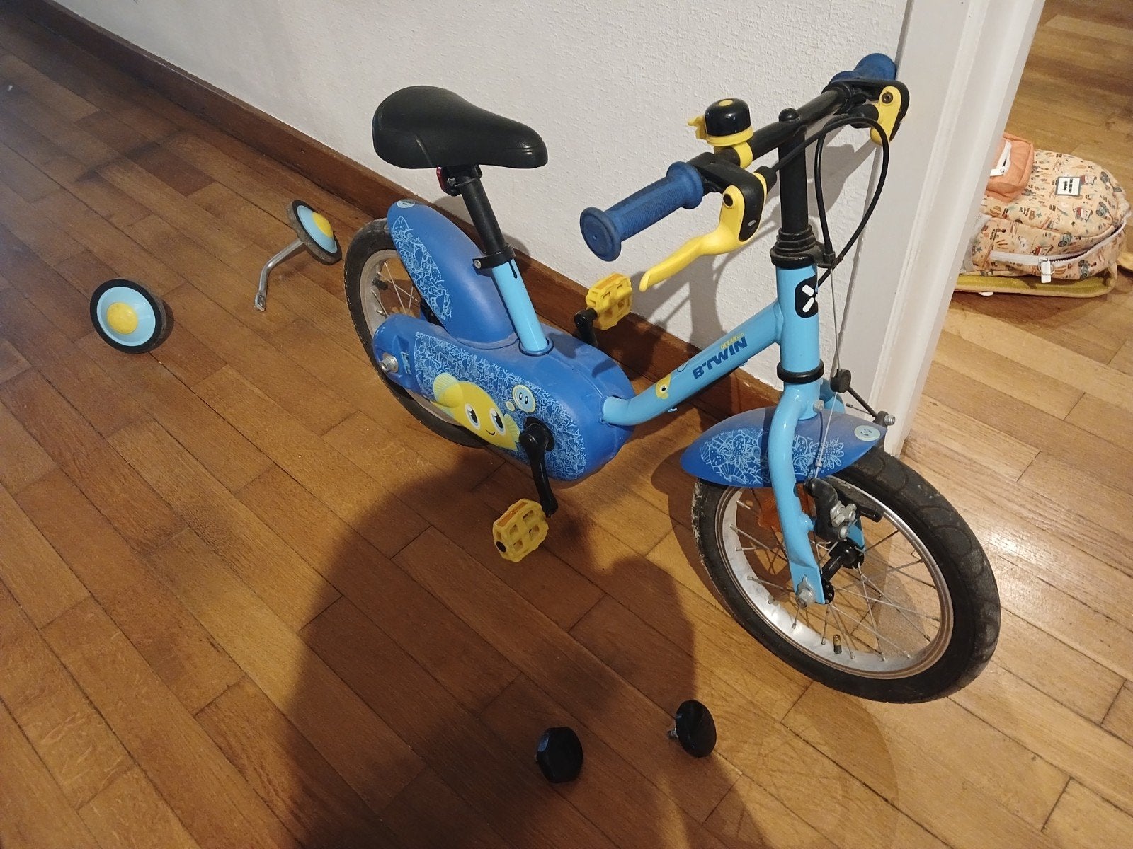 Vélo enfant, Enlèvement