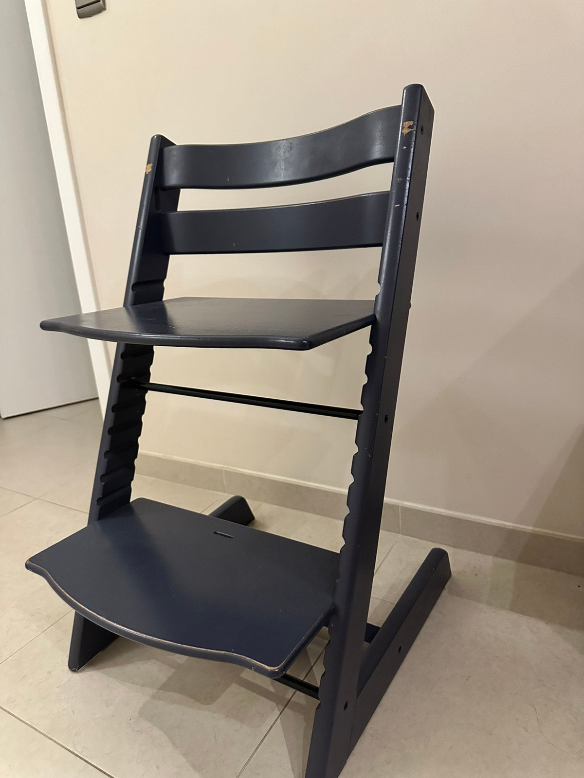 Stokke Tripp Trapp bleu foncé — original, Enfants & Bébés, Enlèvement, Utilisé, Chaise évolutive