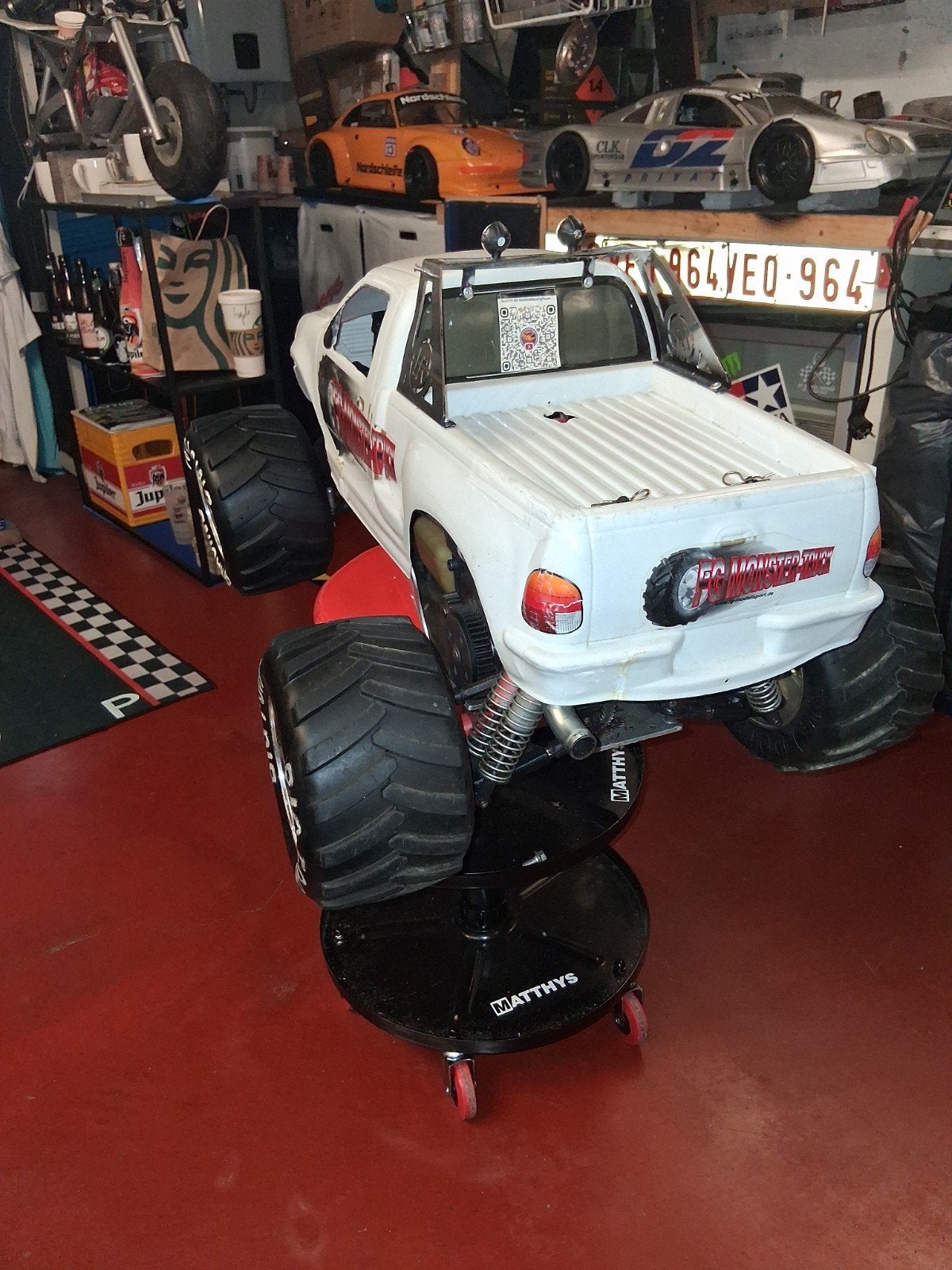fg monster truck  prachtige staat vele 100den € extra's, Hobby en Vrije tijd, Benzine, Gebruikt, Auto offroad, Ophalen of Verzenden