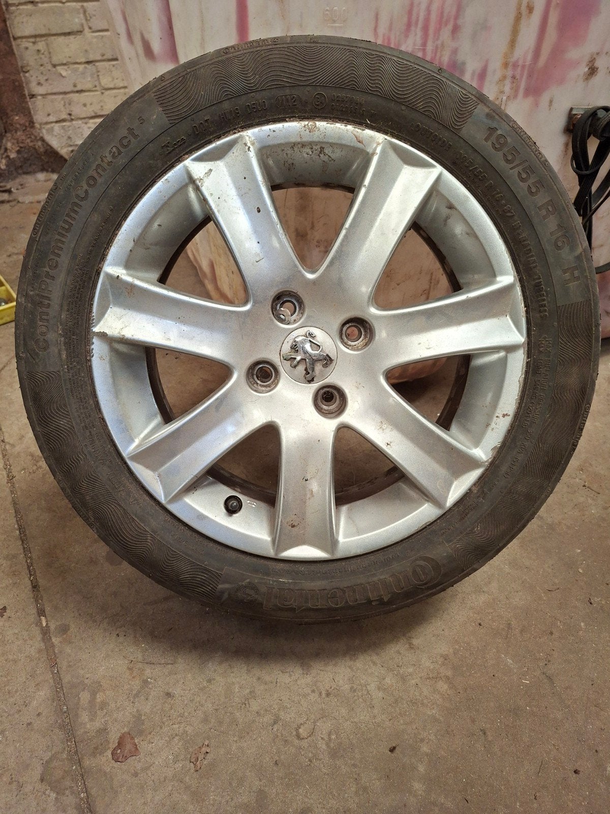 Lot 4 jantes et pneus occasion Peugeot 195/55 R 16 H, Enlèvement ou Envoi, Pneu(s)