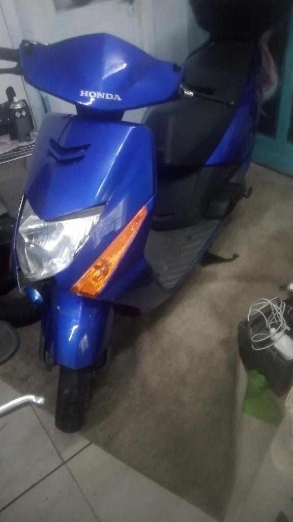 mooie honda lead scooter 100cc te koop of te ruil, Motoren, Scooter, Occasion, Particulier, 100 cc