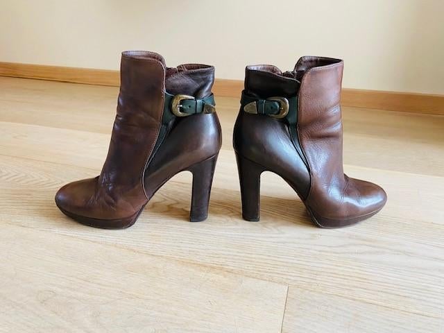 Prachtige Halfhoge lederen laarsjes met rits en hoge hak, Kleding | Dames, Schoenen, Gedragen, Lage of Enkellaarzen, Bruin, Ophalen of Verzenden