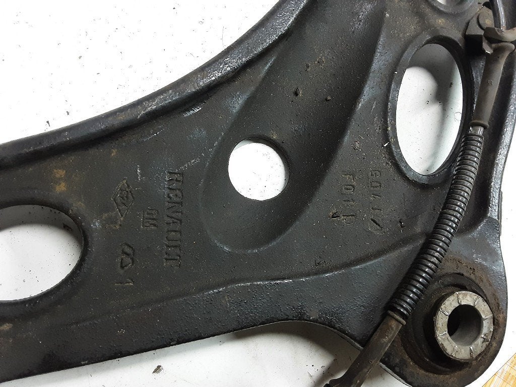 DRAAGARM LINKS VOOR Opel Vivaro (01-2000/07-2014), Gebruikt, Opel, Opel Automobile GmbH, Kontakt-opel@opel.com