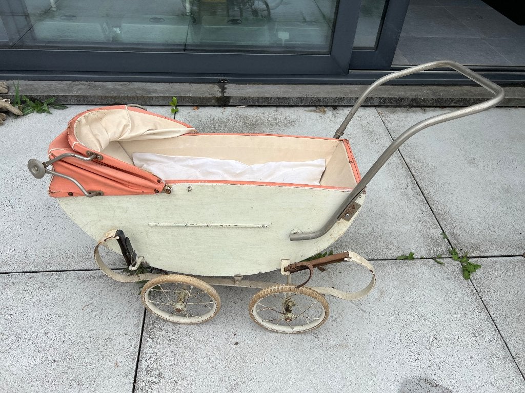Calèche pour poupées, Enfants & Bébés, Enlèvement, Utilisé