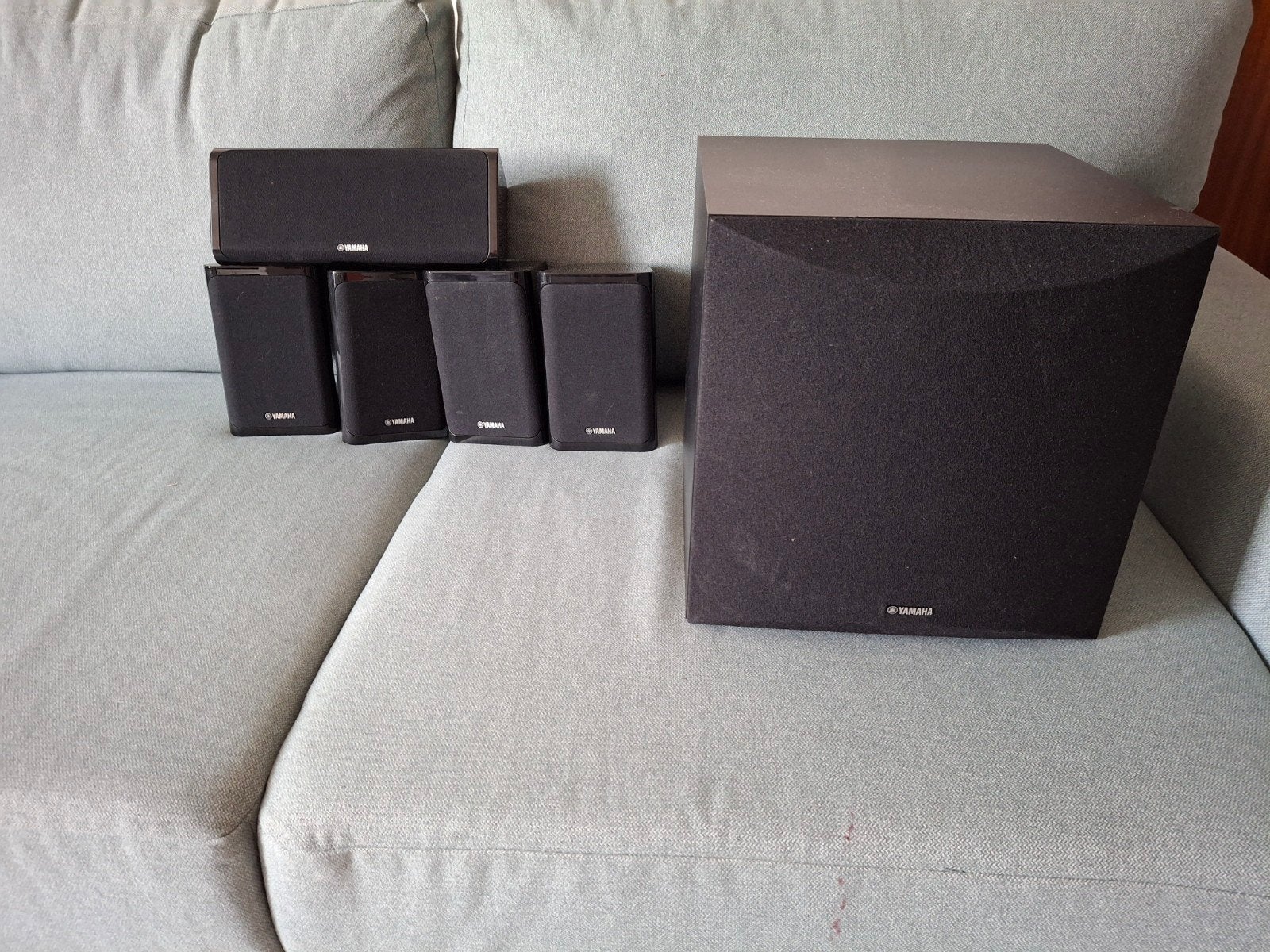 Yamaha 5.1 NS-SW050 + NS-C40 + 4 pièces NS-B40, Enlèvement, Utilisé, Système 5.1, Autres marques