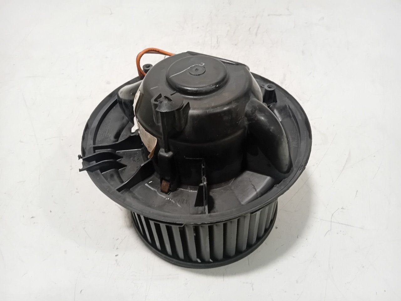 Kachel ventilator motor Volkswagen Golf, Onderdelen@venauto.nl, Van der Ven Autorecycling B.V., Ettenseweg 76, 4706 PB Roosendaal, The Netherlands