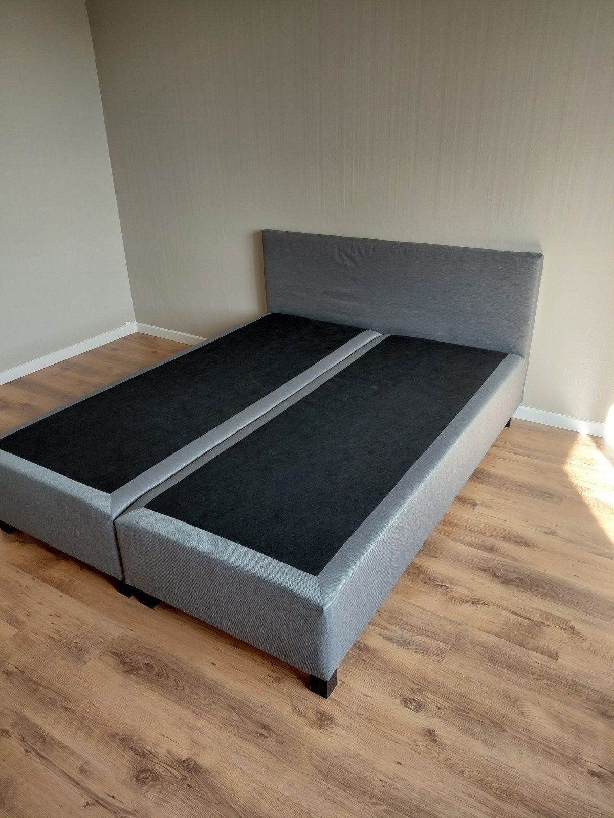 Boxspring, bureau en wasmachine, Ophalen