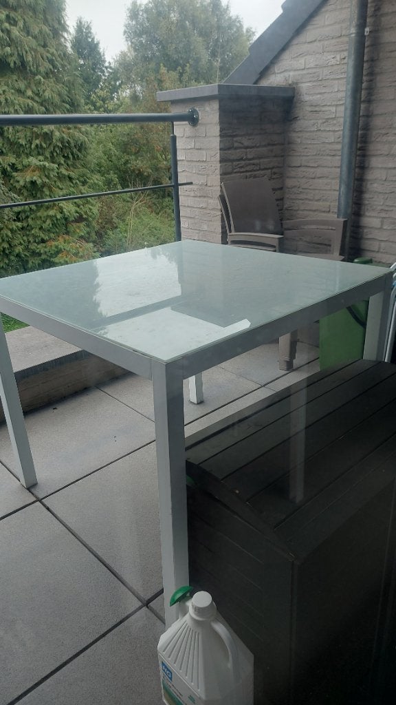 Table et chaises de patio, Enlèvement