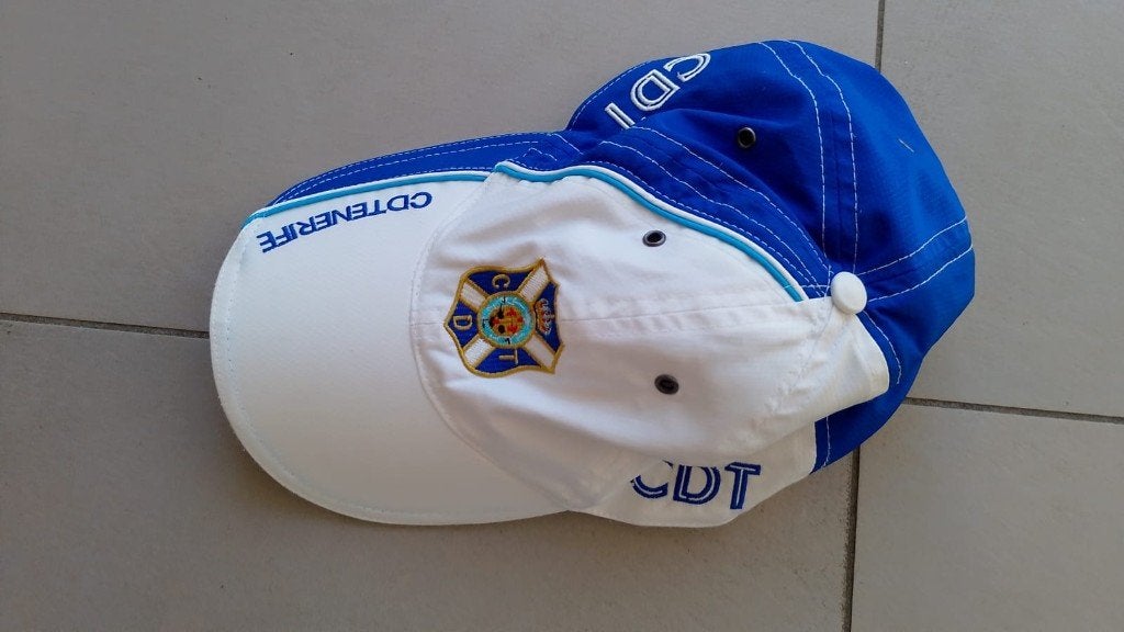 voetbalpet CD tenerife, Ophalen of Verzenden