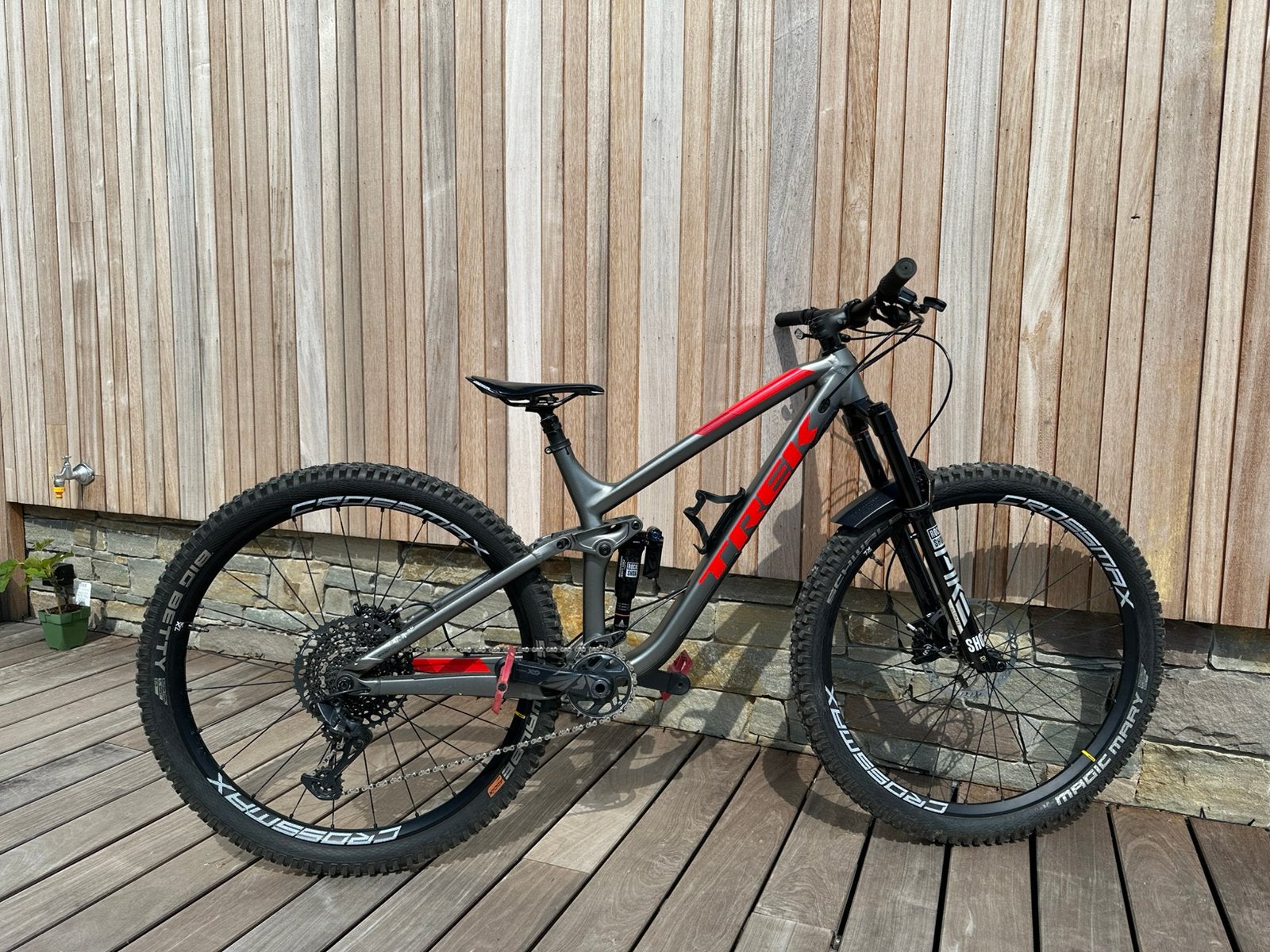 Trel fuel ex 5 (GEÜPGRADED), Fietsen en Brommers, Fully, Ophalen, Zo goed als nieuw, Trek