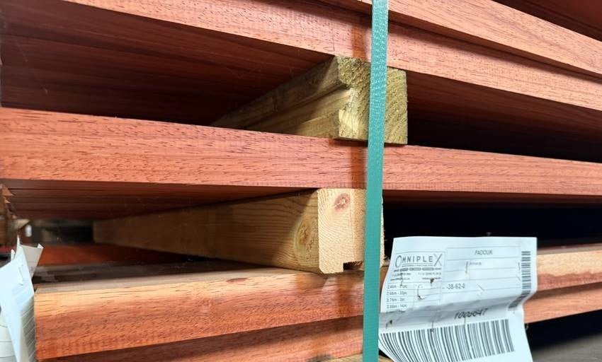 PADOUK kepertjes 38x62mm, Doe-het-zelf en Bouw, Ophalen, 25 tot 50 mm, Nieuw, 250 tot 300 cm
