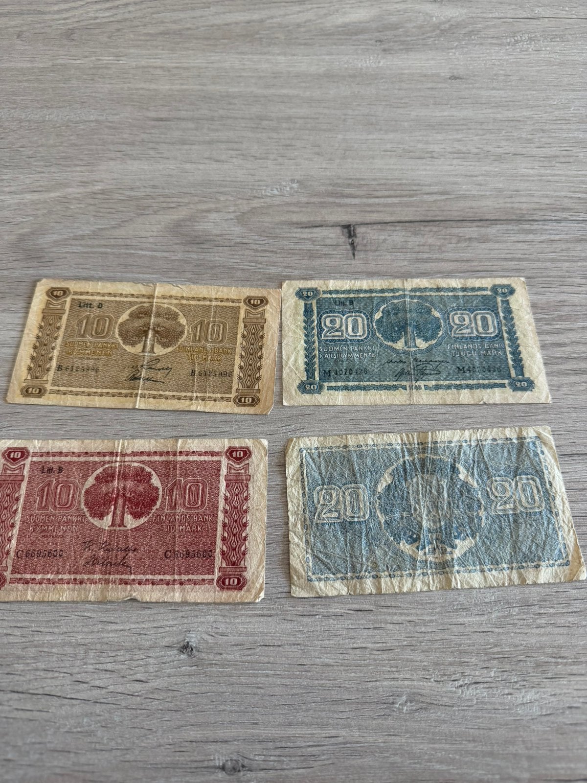 Joli lot de vieilles notes finlandaises, Enlèvement ou Envoi, Série