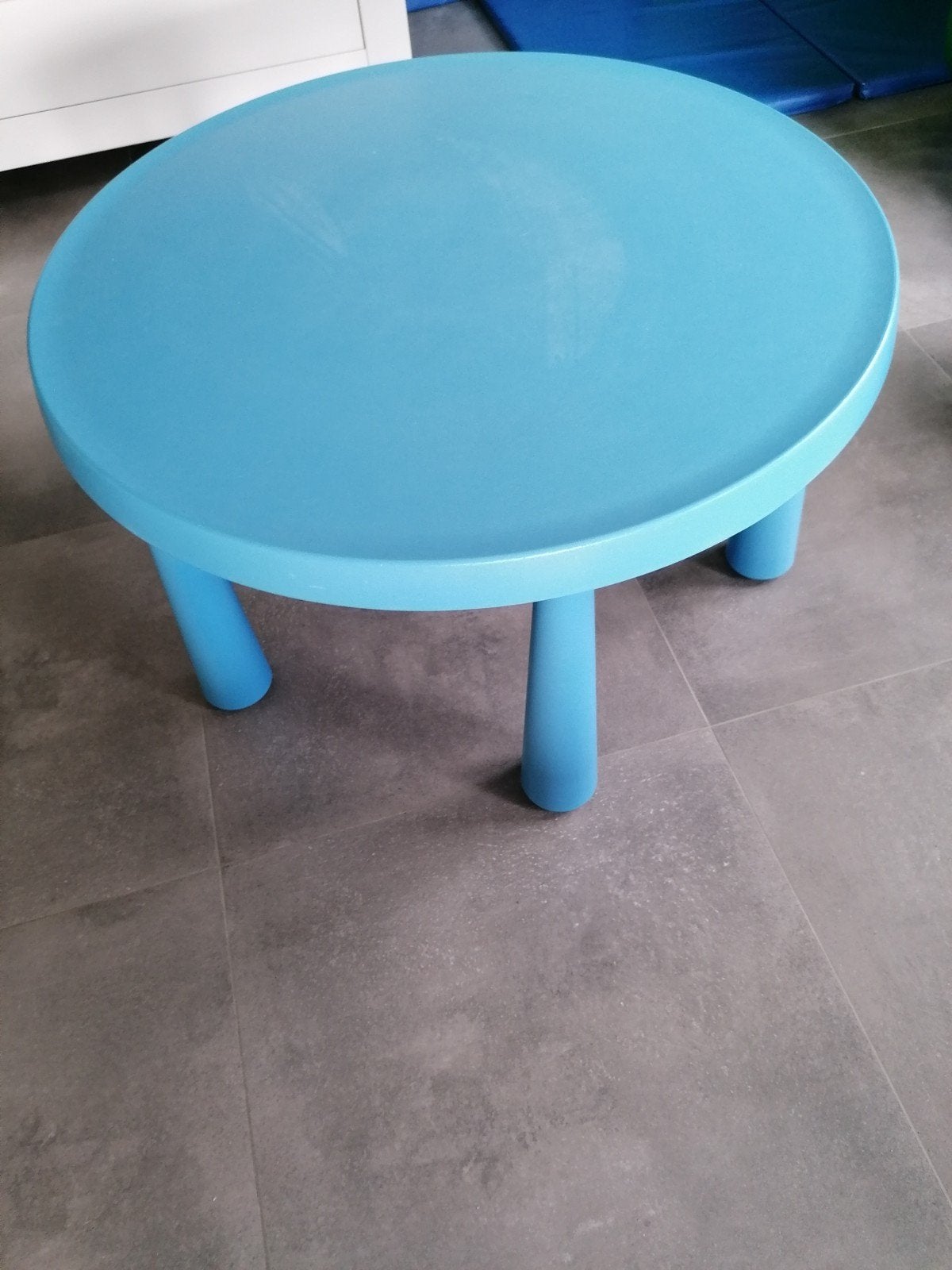 Ikea kindertafel, Ophalen