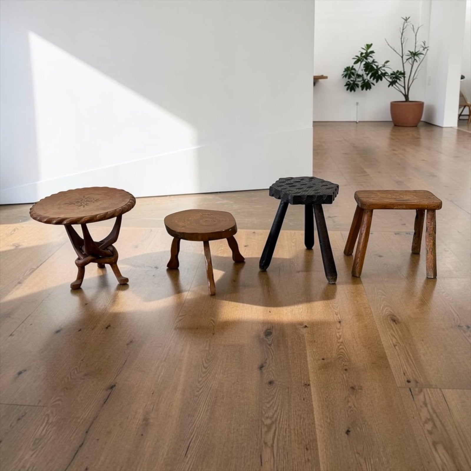 Vintage houten plantentafel / sidetable / pied de stal, Ophalen