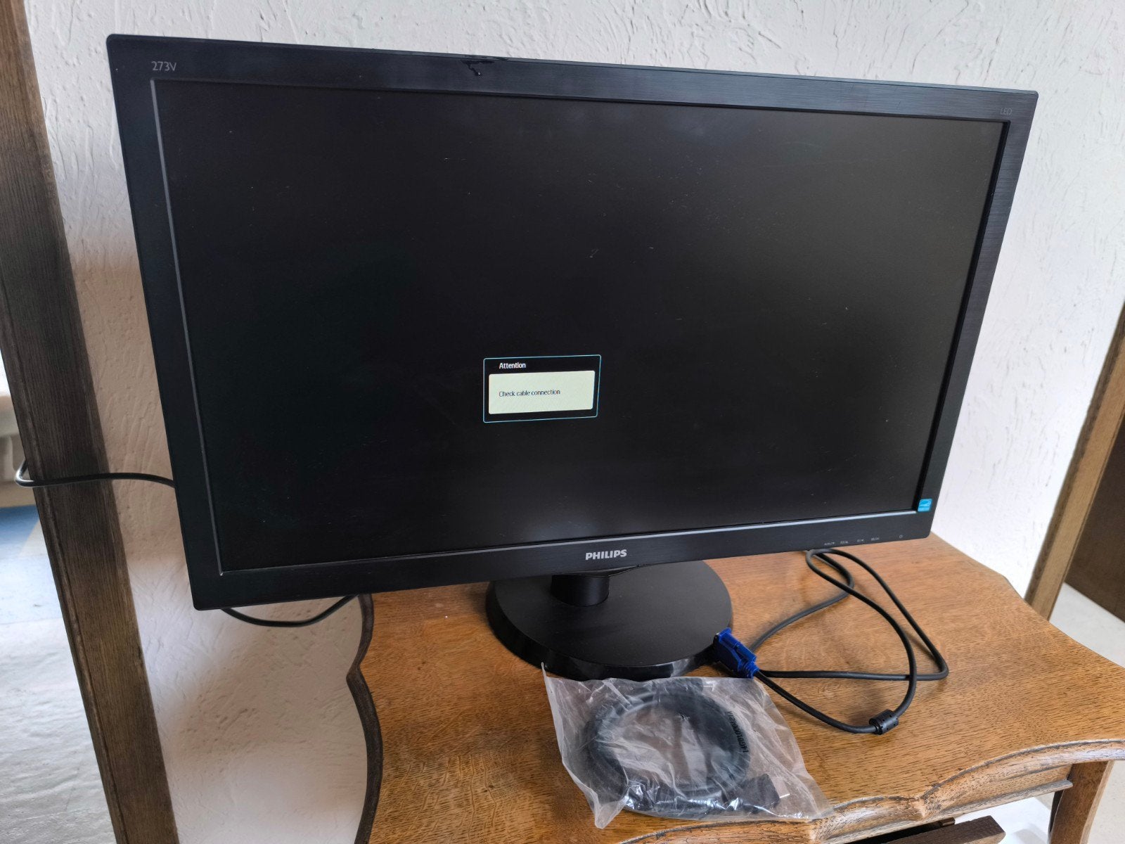 Philips V Line 27" PC Monitor (Full HD, HDMI) - Met krasjes, Computers en Software, Monitoren, HDMI, Philips, Gebruikt, Ingebouwde speakers