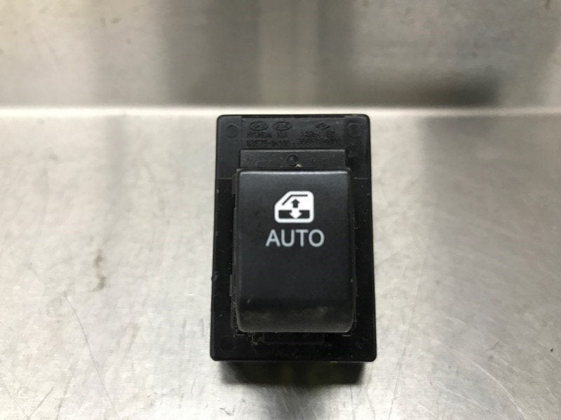 RAAMSCHAKELAAR Kia Pro cee'd (EDB3) (|935751H100|), Auto-onderdelen, Overige Auto-onderdelen, Kia, Gebruikt