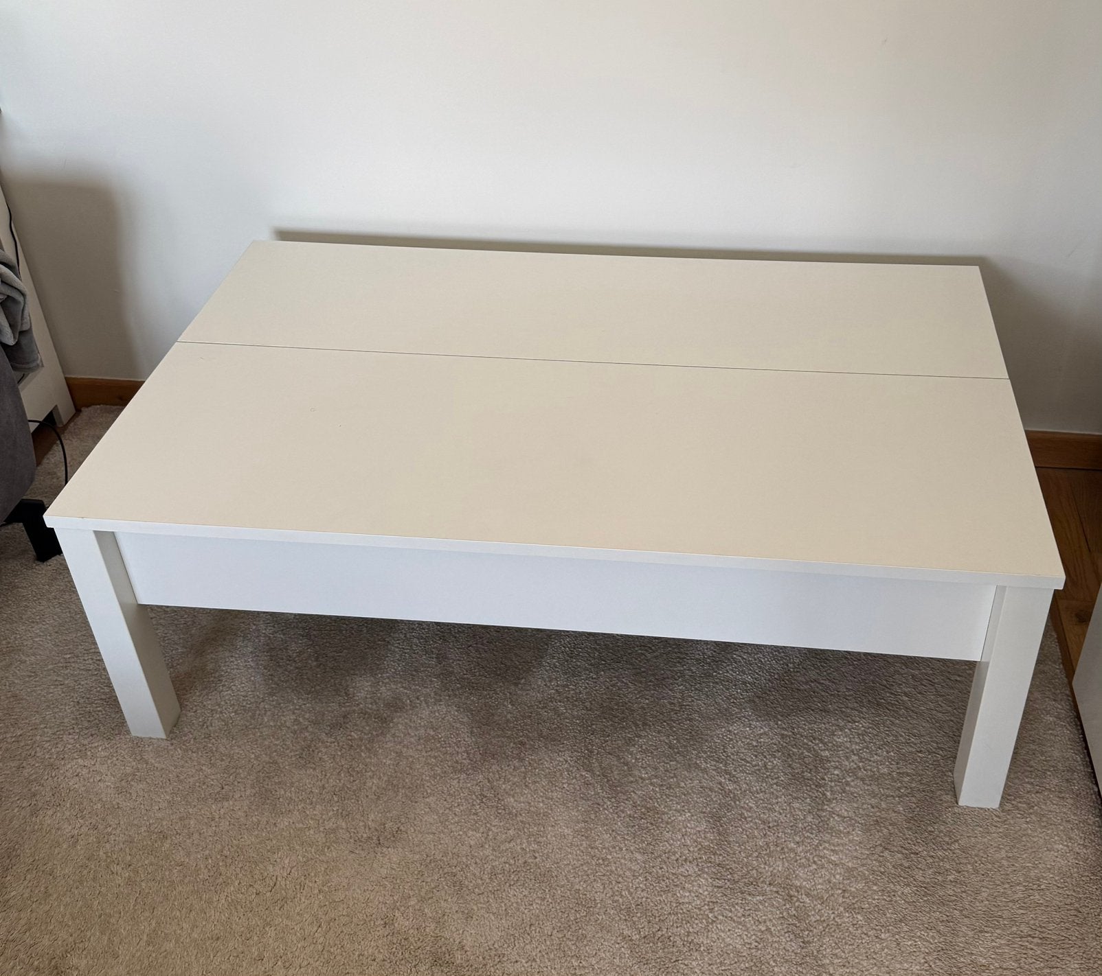 TRULSORP table basse blanche, Maison & Meubles, 100 à 150 cm, Enlèvement, Utilisé, 50 à 100 cm