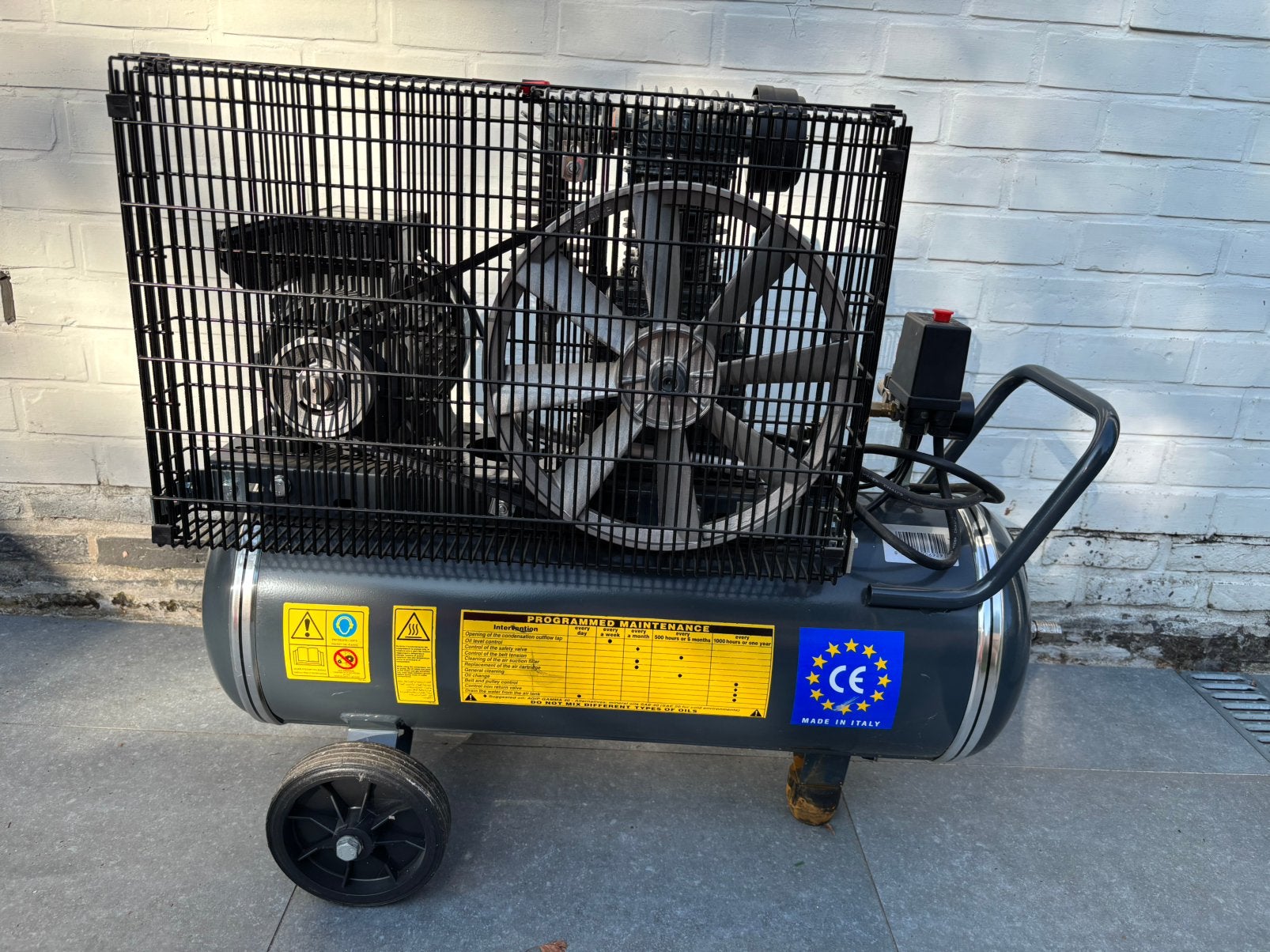 Contimac, Doe-het-zelf en Bouw, Compressors, Ophalen, Zo goed als nieuw
