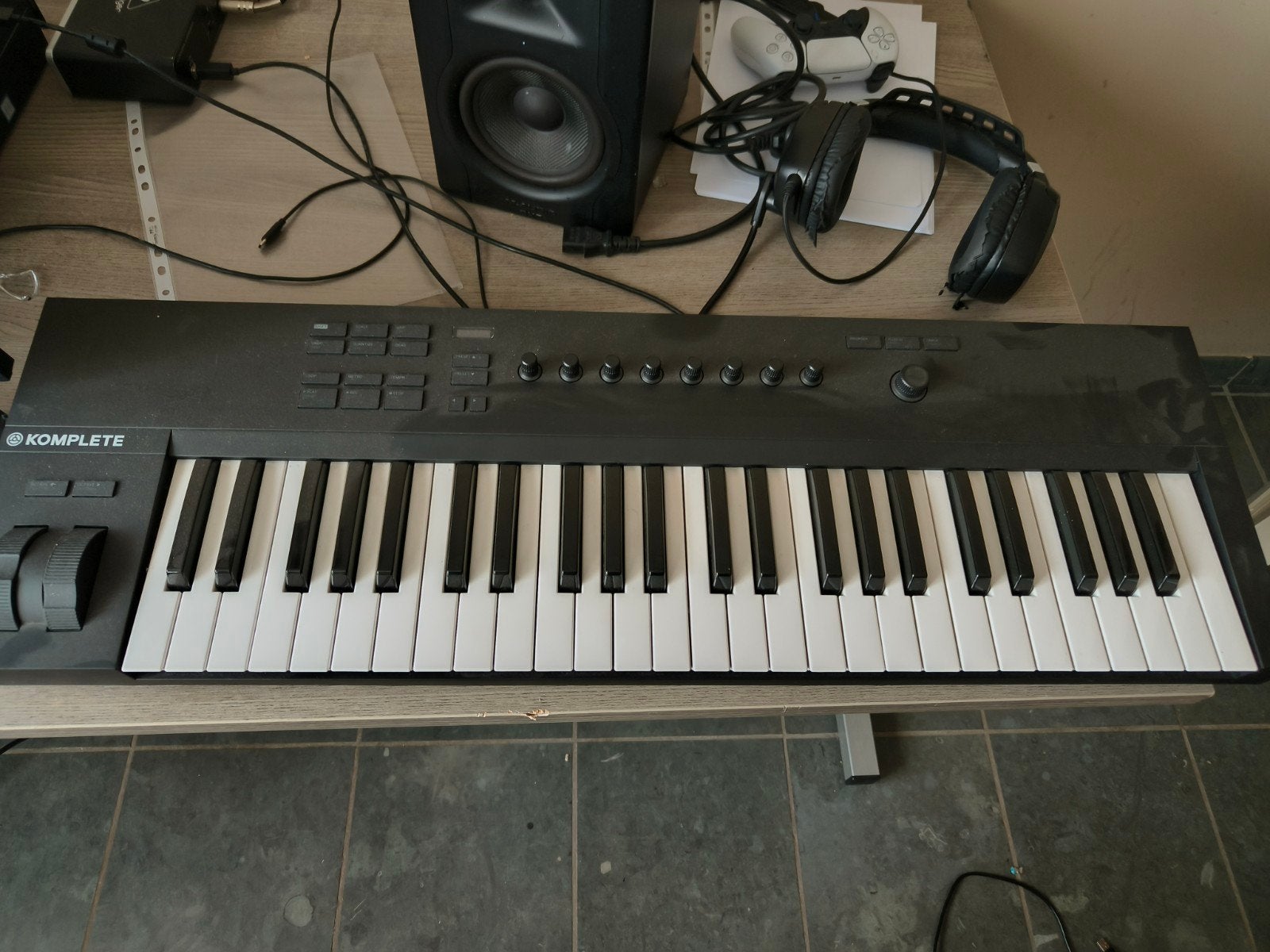 Komplete kontrol a49 keyboard, Muziek en Instrumenten, Keyboards, Ophalen