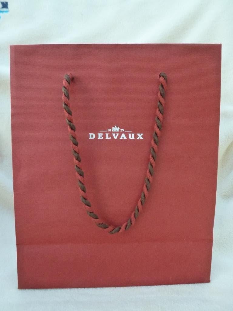 2 sacs en papier Delvaux, Enlèvement ou Envoi, Utilisé, Emballage