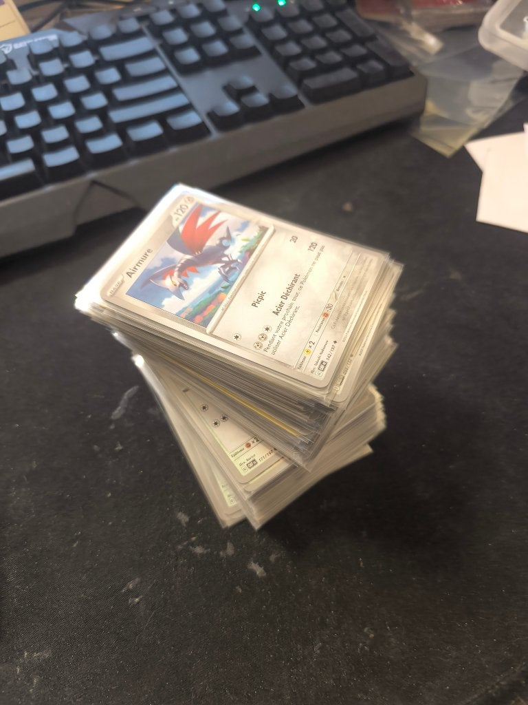 Lot de 130 cartes Pokémon, Enlèvement ou Envoi, Comme neuf