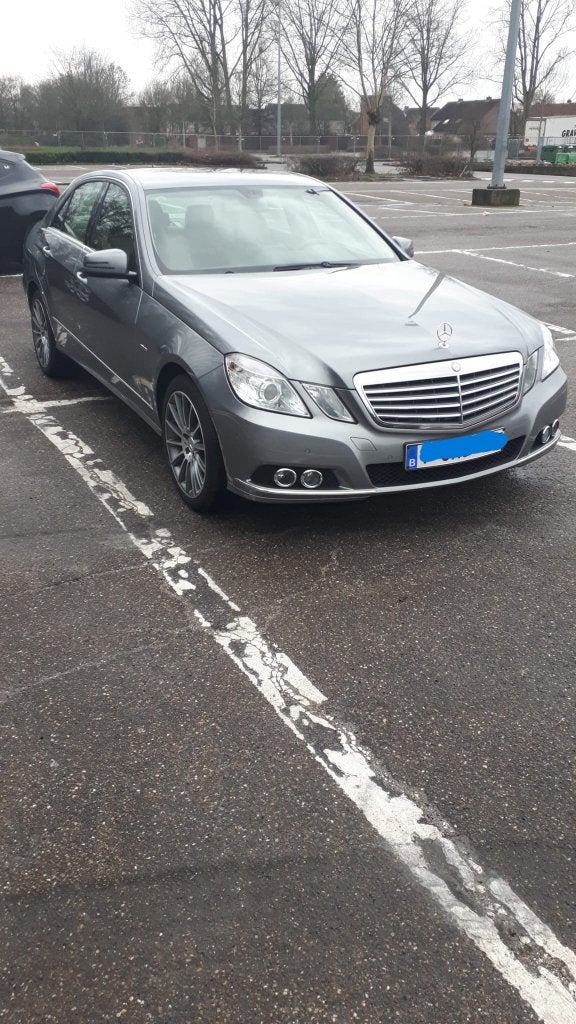 Mercedes-Benz E 200, Cuir, Achat, Beige, Système audio