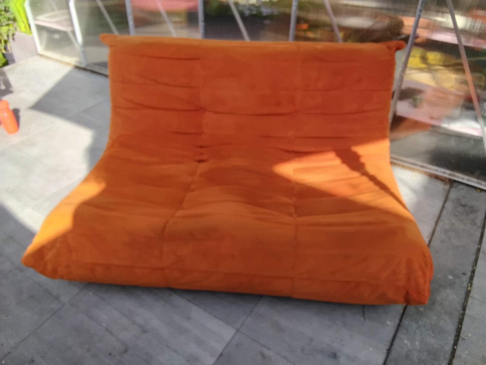 Vintage togo stijl zetel 2-zit, velvet donker oranje, Huis en Inrichting, Zetels | Zetels en Chaises Longues, Ophalen, Gebruikt