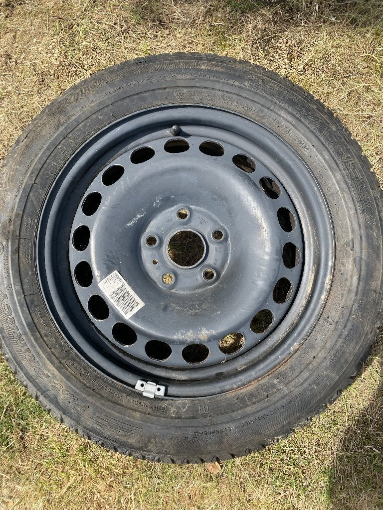 jante acier et pneu Michelin - VW Passat Variant, Autos : Pièces & Accessoires, Neuf, Pneus et Jantes, 16 pouces, Véhicule de tourisme