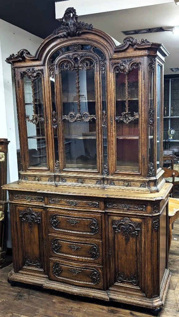 MEUBLES SCULPTÉS À VENDRE, Enlèvement