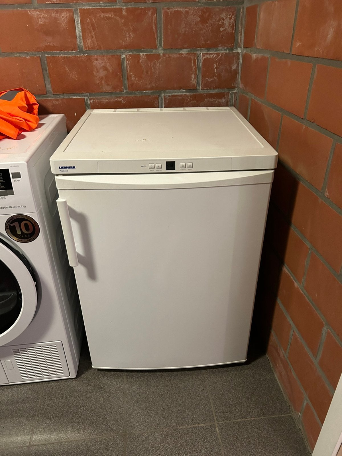 Liebherr premium diepvriezer, Elektronische apparatuur, Ophalen, Zo goed als nieuw