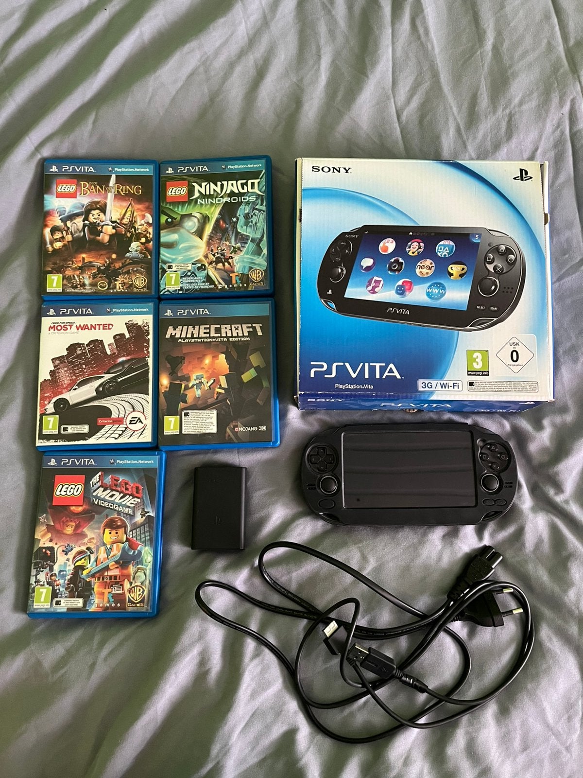 PSVITA+ games, Games en Spelcomputers, Spelcomputers | Sony PlayStation Vita, Ophalen, Zo goed als nieuw