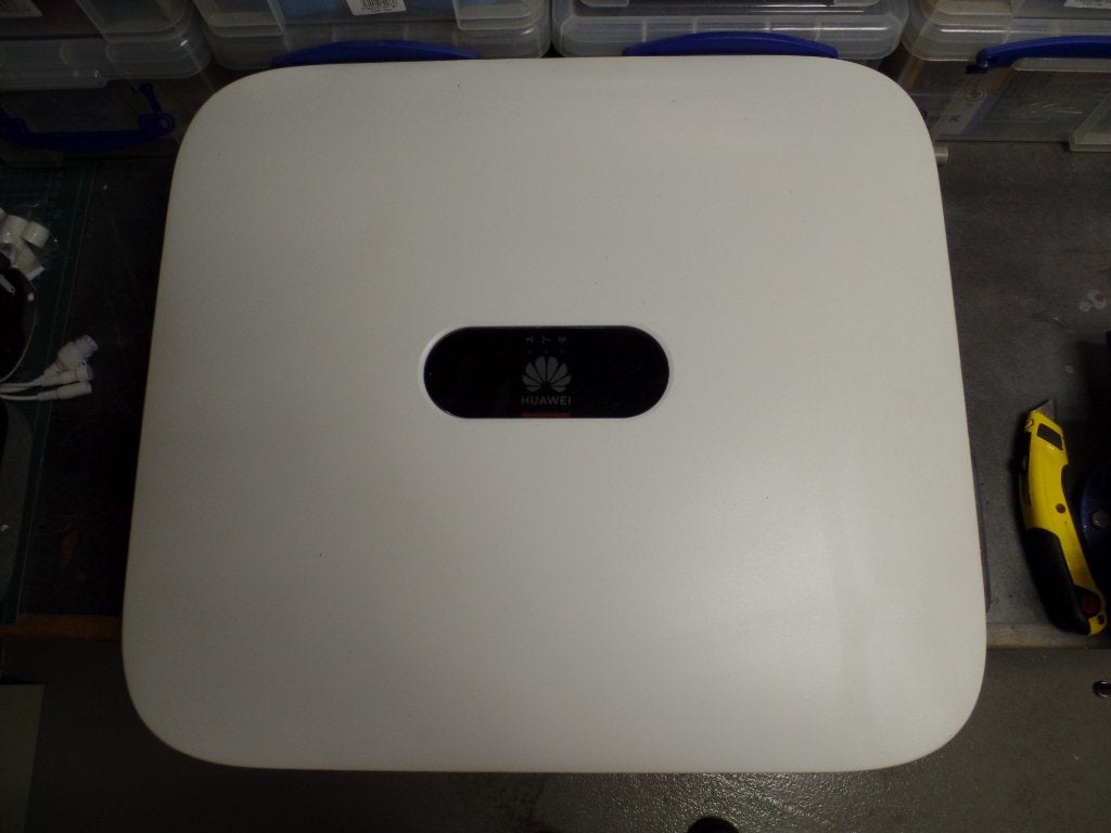 Huawei Omvormer 230/400V 3 fasig 5 kW, Ophalen, 200 wattpiek of meer, Overige typen, Zo goed als nieuw