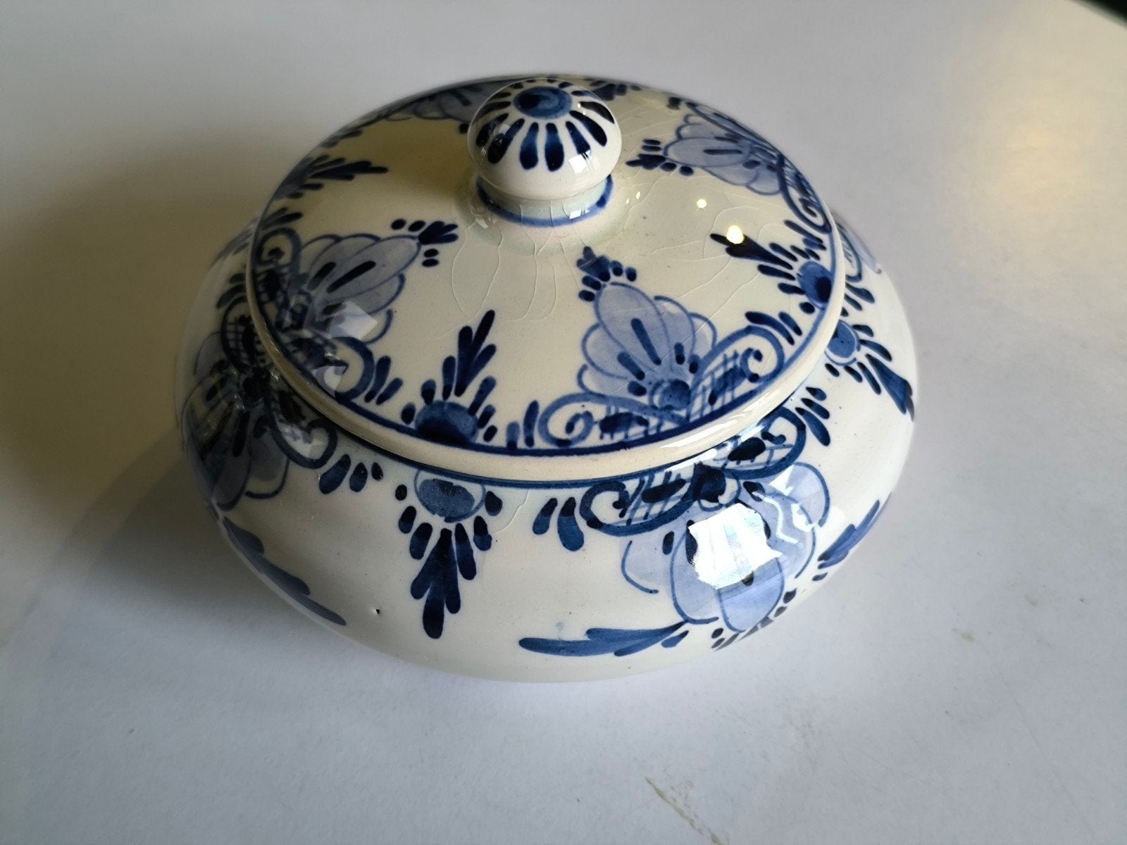 Bonbonniere, Delfts blauw, gemerkt, Antiquités & Art, Antiquités | Céramique & Poterie, Enlèvement ou Envoi