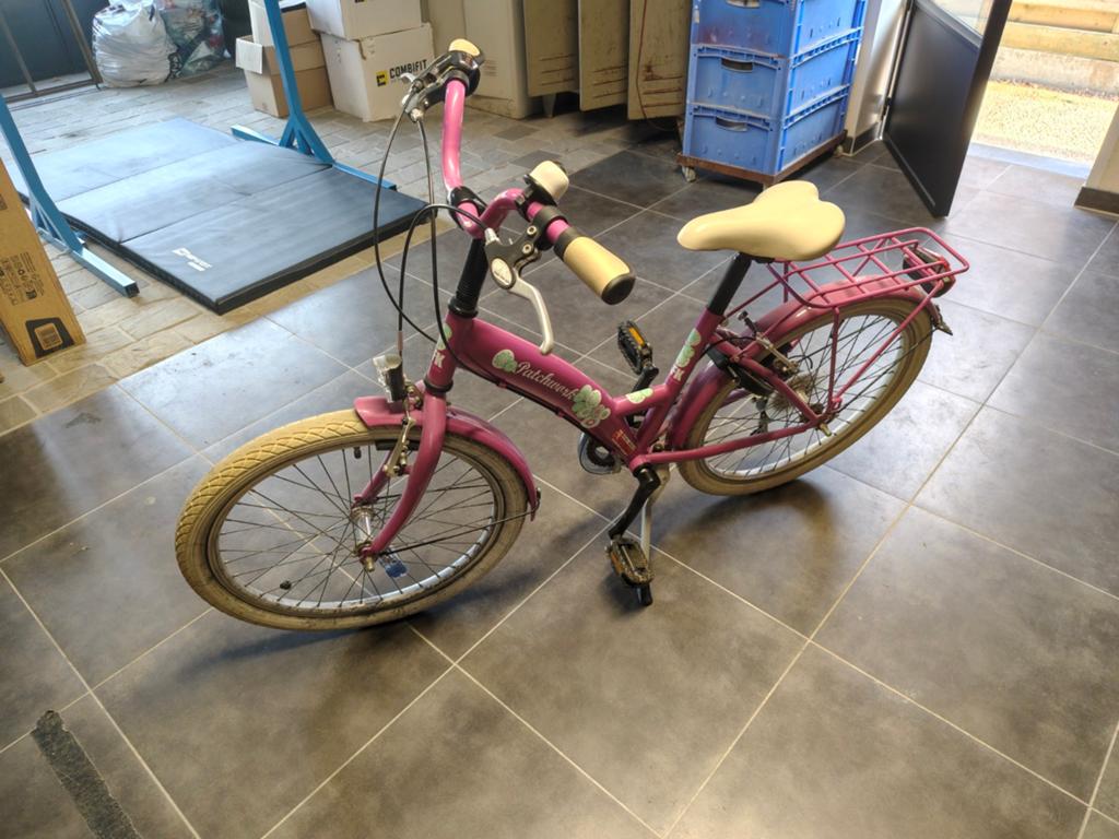 Meisjesfiets 22inch, Fietsen en Brommers, Fietsen | Kinderfietsjes, Ophalen