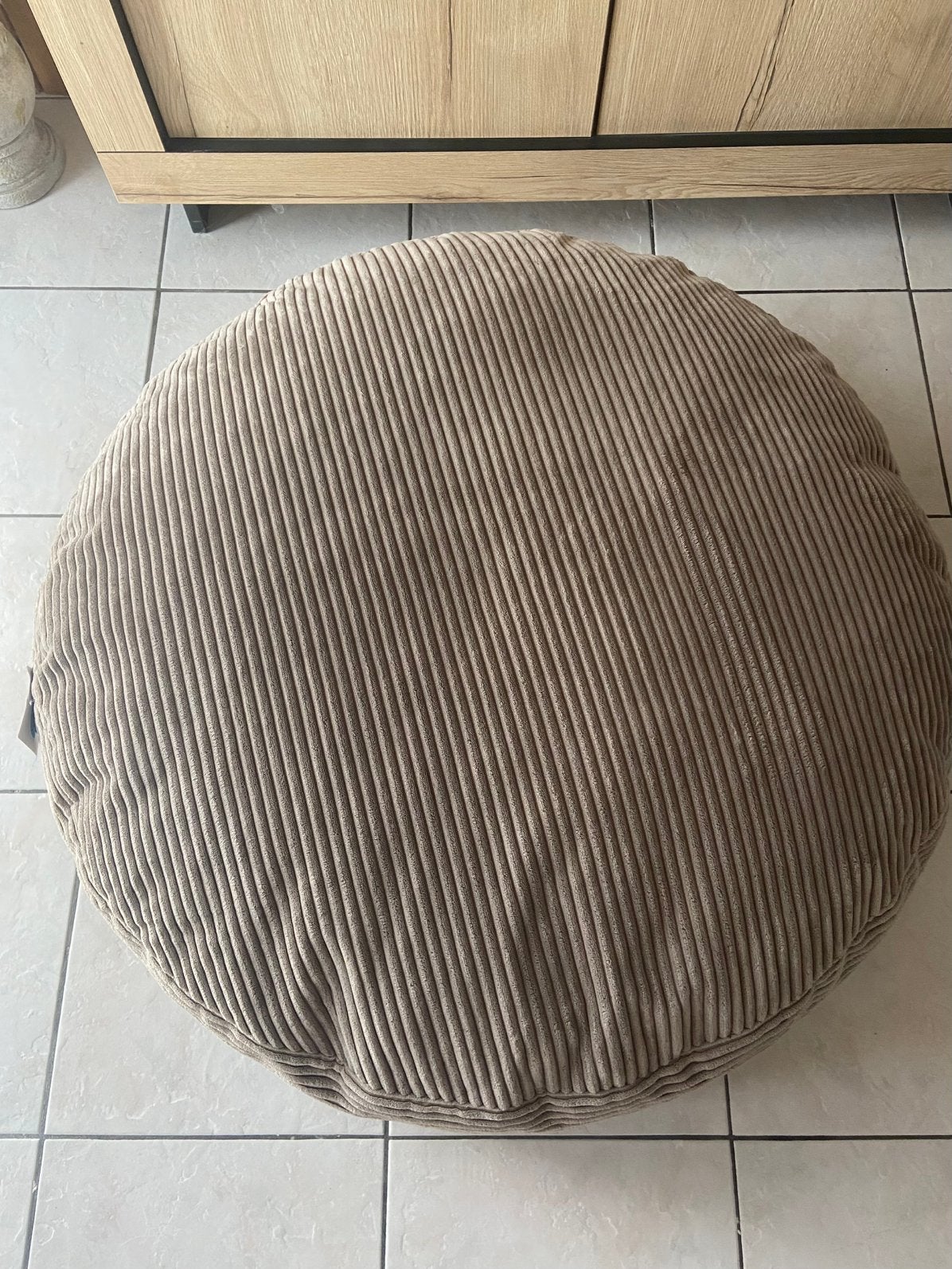 Nieuw hondenkussen 90cm taupe Tom &Co, Ophalen, Nieuw, Stof