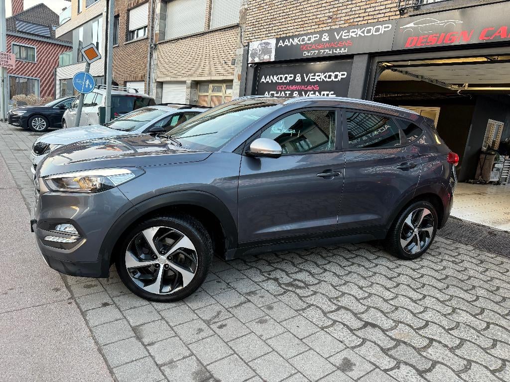 Hyundai Tucson Essence 87 km garantie op de Navi-camera, Auto's, Parkeersensor, Euro 6, Bedrijf, Handgeschakeld