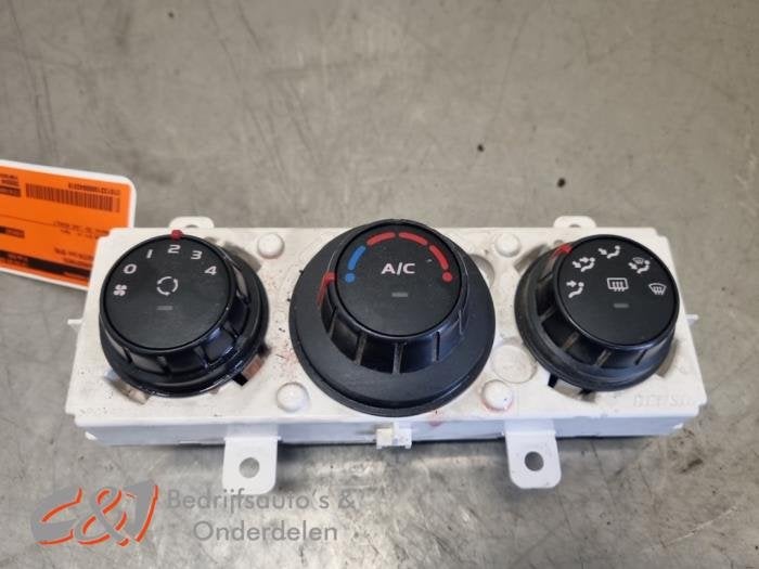 Airco bedieningspaneel van een Renault Master, Gebruikt, -, Renault, -