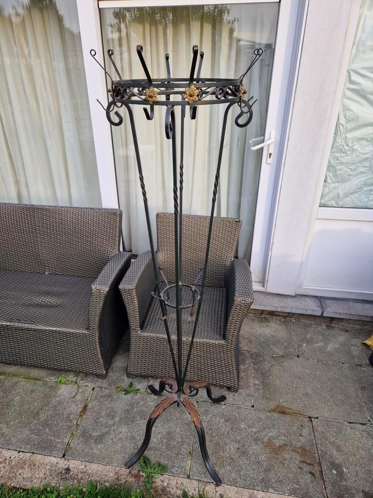 Antieke kapstok in goede staat te koop., Ophalen