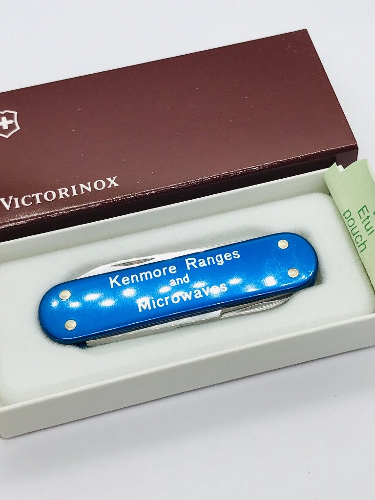 Couteau de poche Victorinox SWISS ARMY Companion BLUE, Caravanes & Camping, Enlèvement ou Envoi, Comme neuf