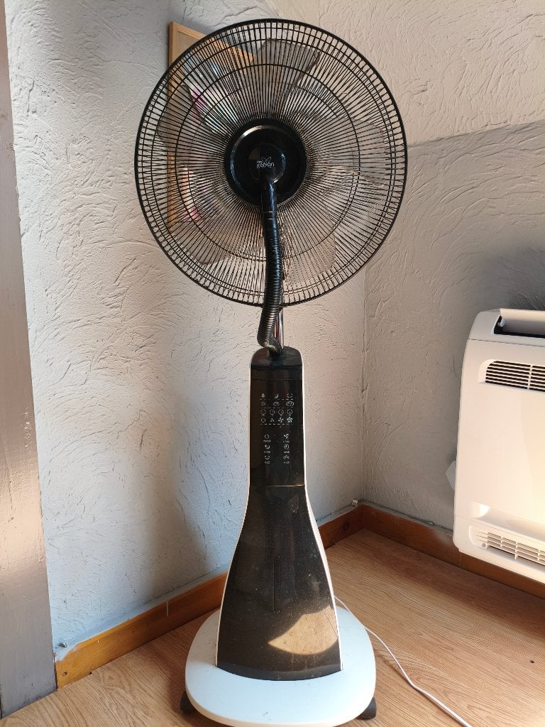 Ventilator met water reservoir, Ophalen, Gebruikt, Torenventilator