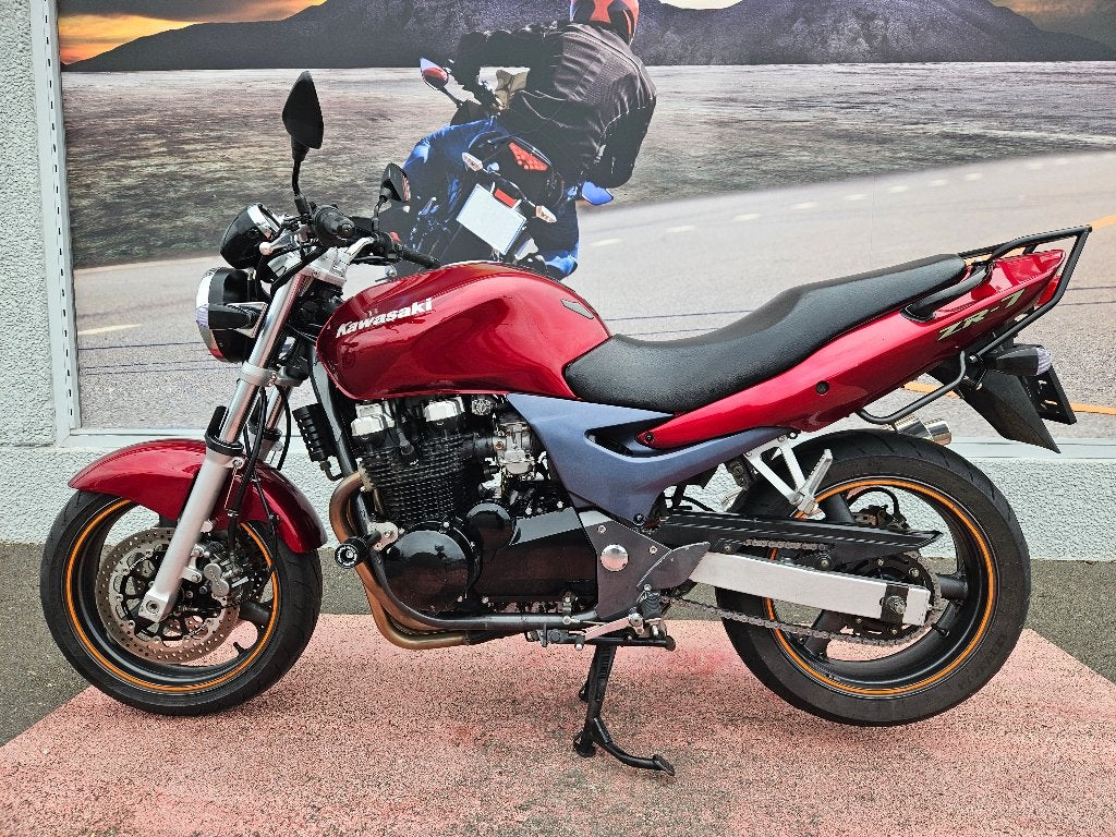 KAWASAKI ZR 7, Permis Moto A, 750 cm³, Entreprise, Occasion