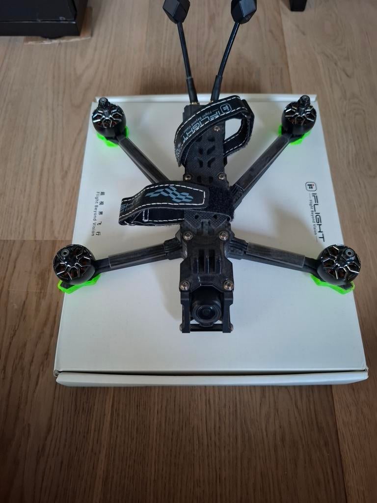 Drone voor de Evoque V2 FD DJI O3, Quadcopter of Multicopter, Zo goed als nieuw, Met camera, Ophalen