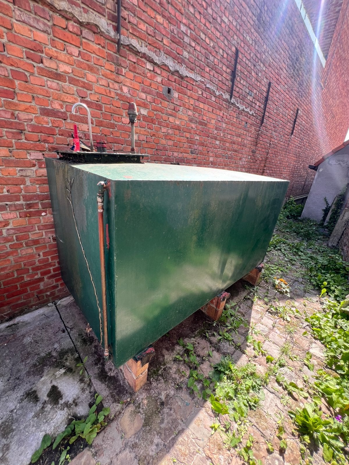 Dieseltank te koop 2000L, Autos : Pièces & Accessoires, Systèmes à carburant, Enlèvement