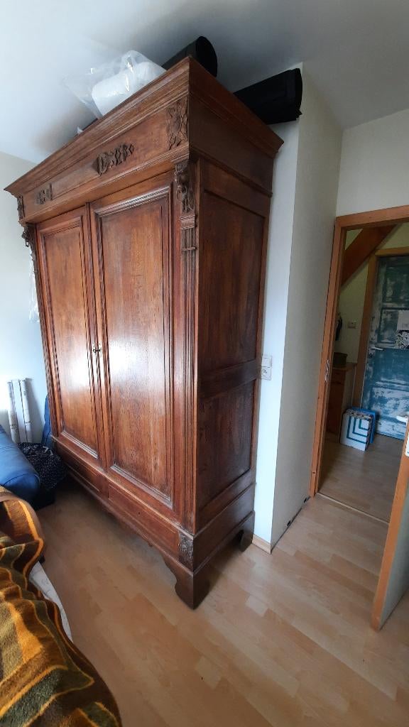 garde robe ancienne tète de lion, Antiquités & Art, Enlèvement