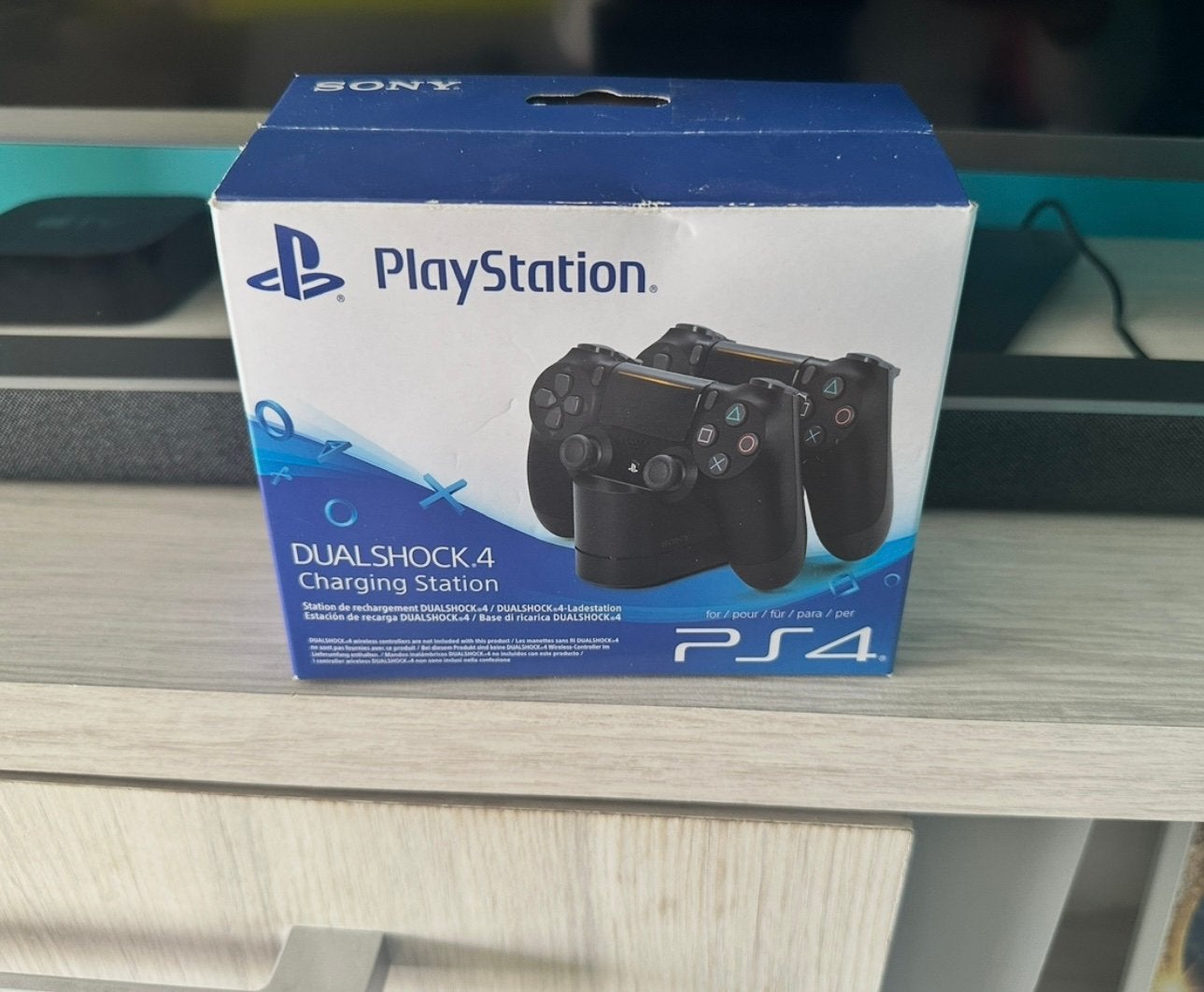 Playstation 4 controller oplader, Ophalen of Verzenden, Zo goed als nieuw