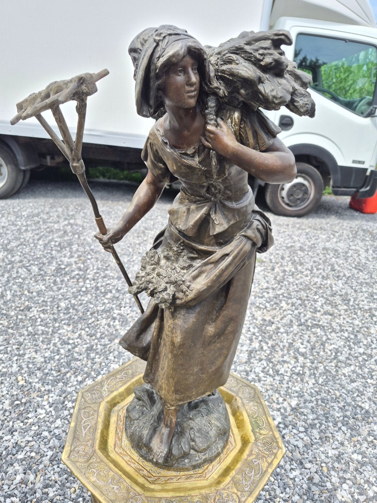 statue La Faneuse du sculpteur Auguste Moreau, Enlèvement