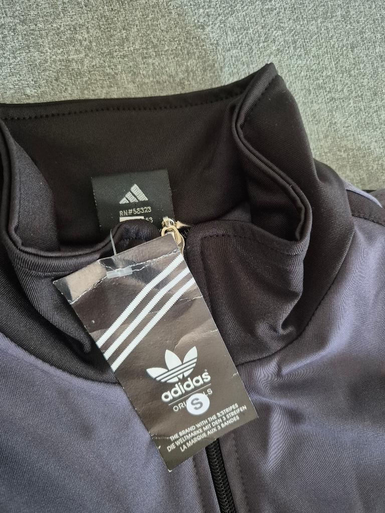Trainingspak Adidas neuw, Ophalen, Trainingspak